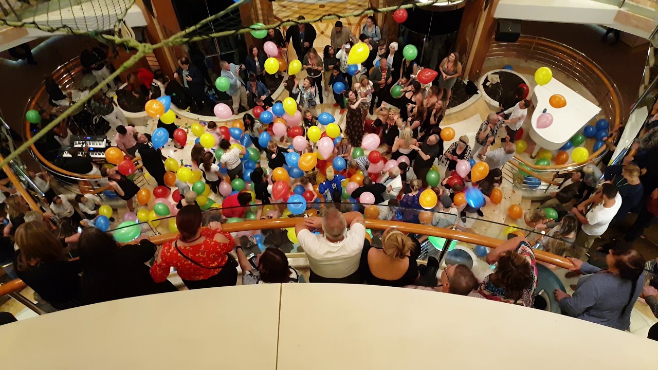 Sun Princess balloon party