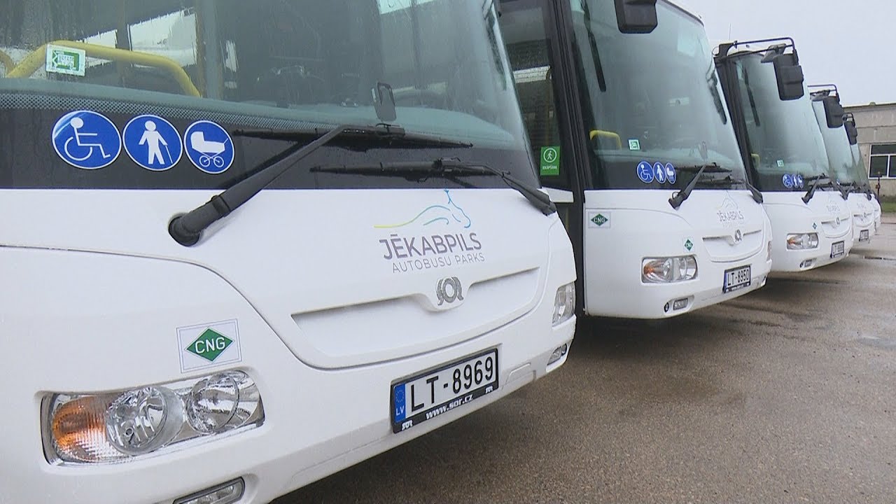 Svinīgi atklāti Jēkabpils autobusu parka jaunie, videi draudzīgie autobusi