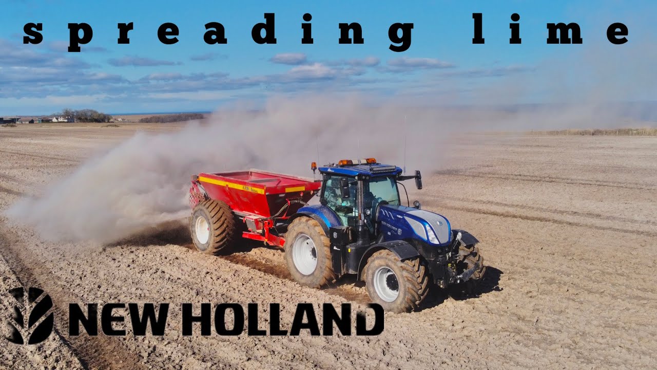 NewHolland T7. 260 Blue Power Spreading Lime ~ Cameron Smith