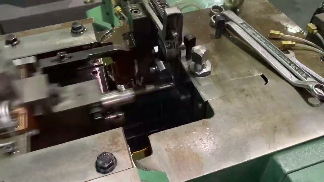 ZH2076_M6*76 #ZH2076 #益鼎機械 #一模二沖#螺絲打頭機#1die2blow #headingmachine #YIHTIENG