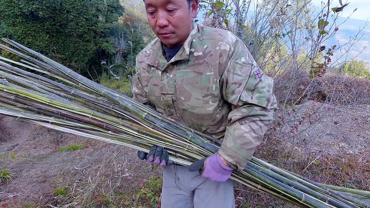 bhumi weaving bamboo tins for editing room of series KHARK || village LIFE ||@bhumicooking