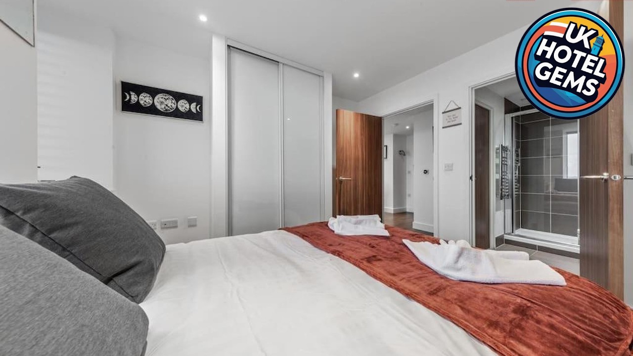 New Apartment 20 mins from Waterloo London BP36 | London, United Kingdom | Hotel Review 🛏️