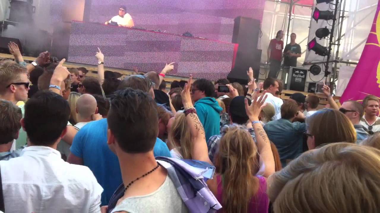 Dukes of Sluca vs.﻿ Apollo - Mighty Love (Eric Prydz Re-Edit)