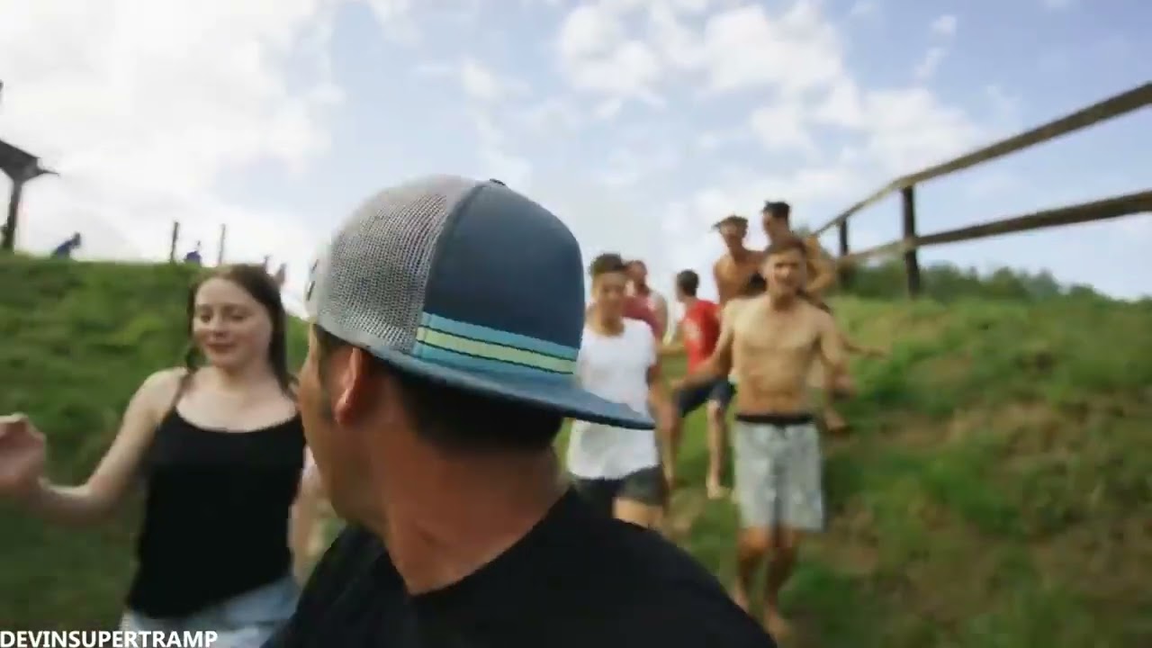 Eleisn reagiert auf die 10 Furchteinflößensen Atraktionen der Welt!