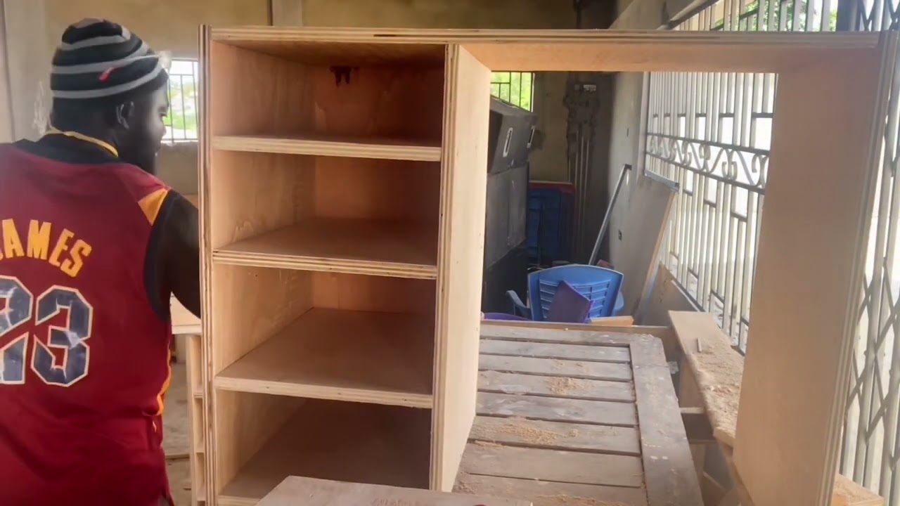 Building a manicure table