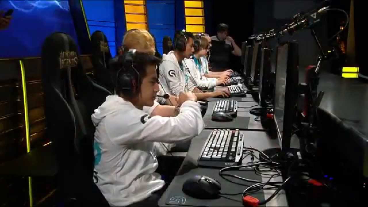 C9 trolls HotshotGG
