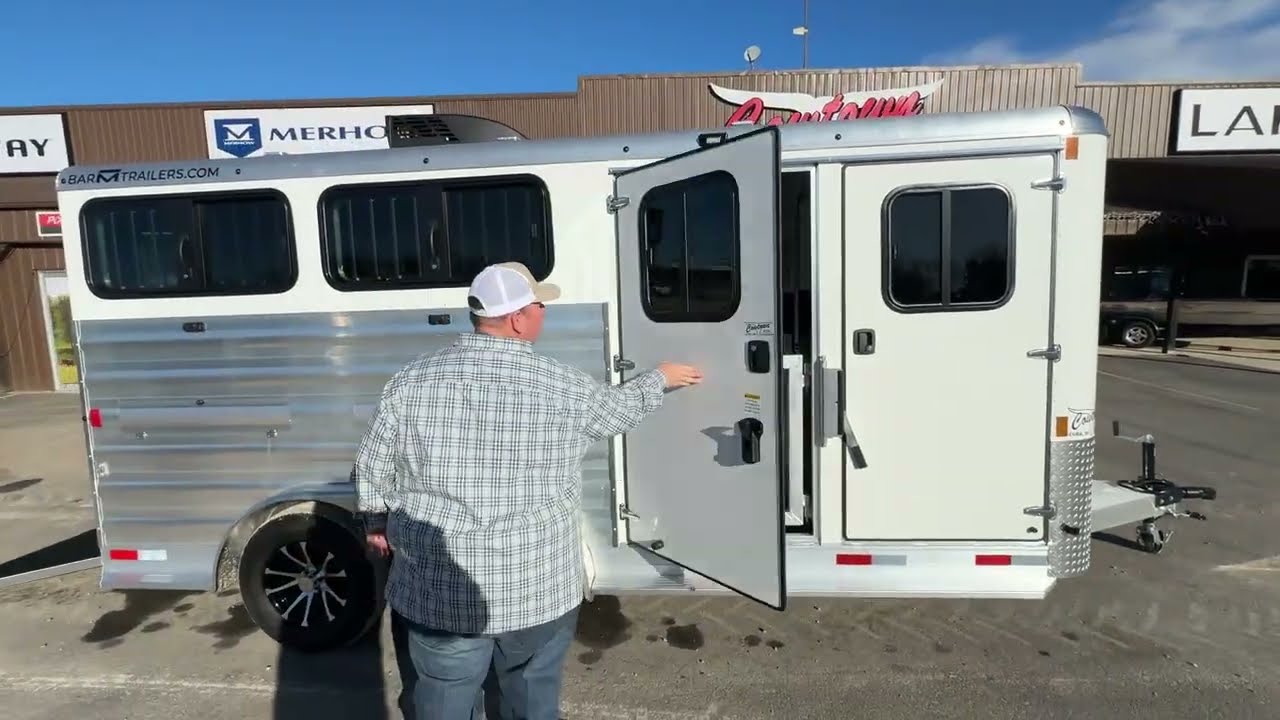 Идеальный прицеп для выставочных овец! 2026 Bar-M Регулируемый шестиместный загон 60/40 и 50/50 о...