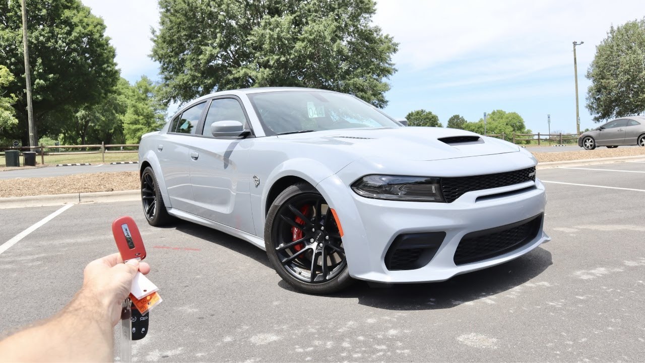 Dodge Charger SRT Hellcat Widebody 2022 года: запуск, выхлоп, тест-драйв, взгляд от первого лица ...