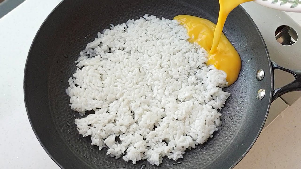 Я залил яйцо в рис, и в мгновение ока закончится новая кухня!