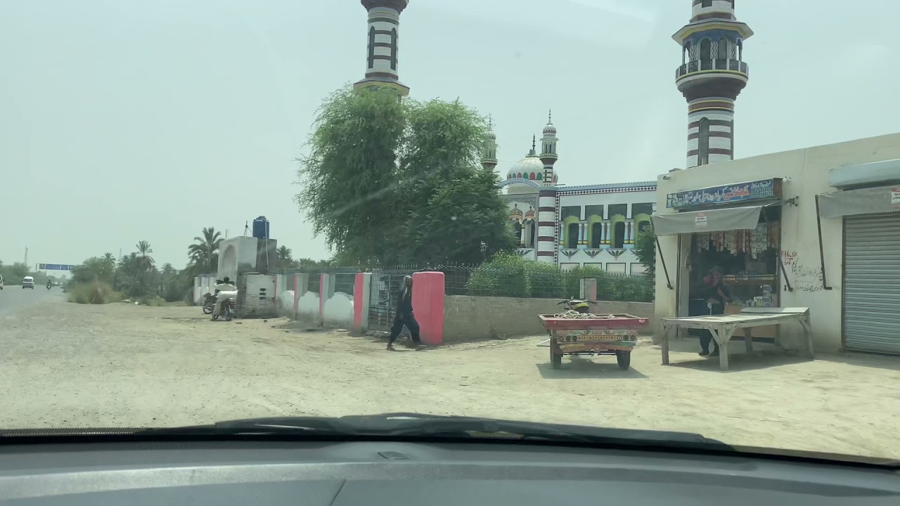 One of The Most Beautifull Mosque In Dera Ghazi Khan | Walk & Drive |