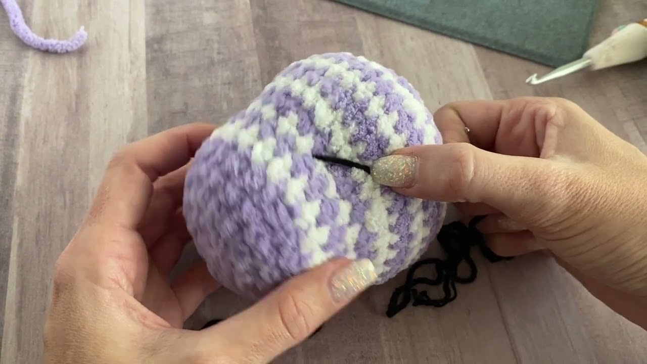 Embroidered Sleepy Eyes - Loops By Emmie Lou