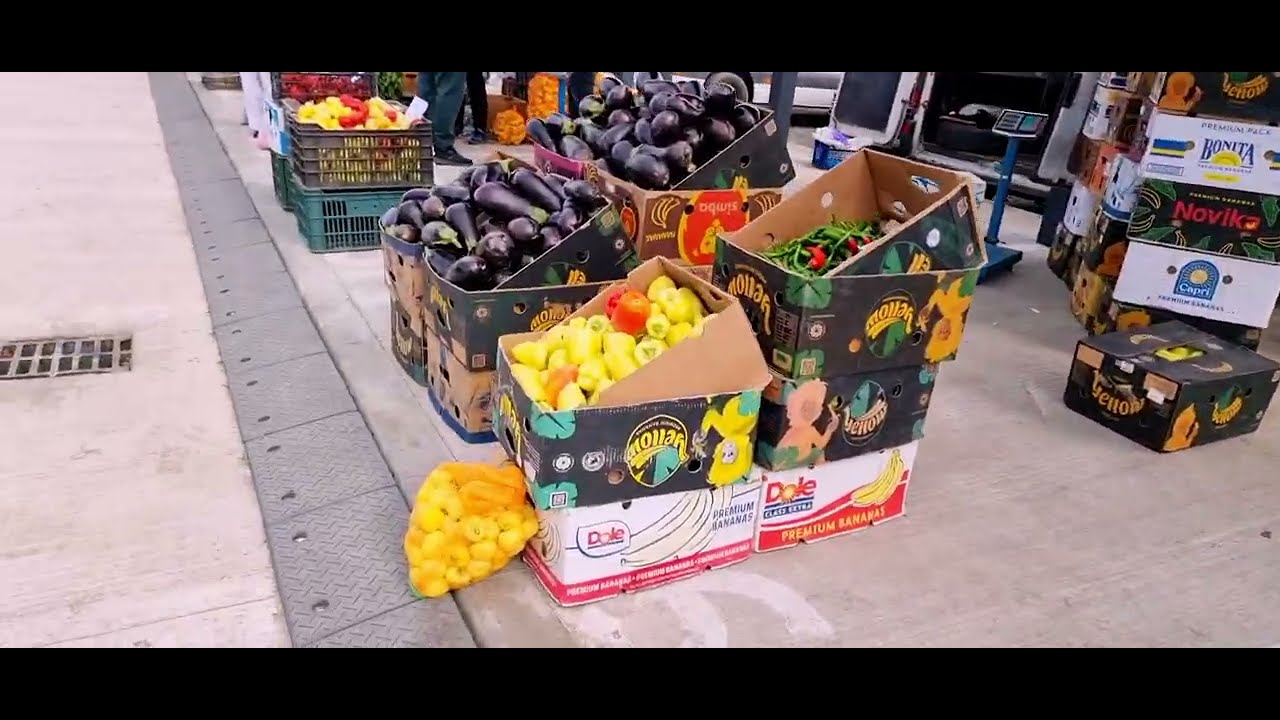 La piată obor din Arad ‼️‼️‼️#videos #food #viralvideo #video #viral #food #fruit #flowers #reels 