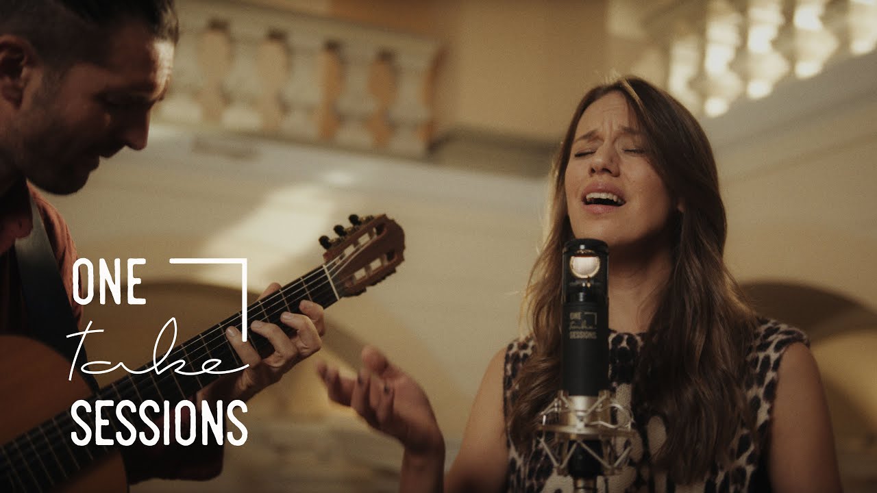 Adela  - Još Sam Tu | One take sessions