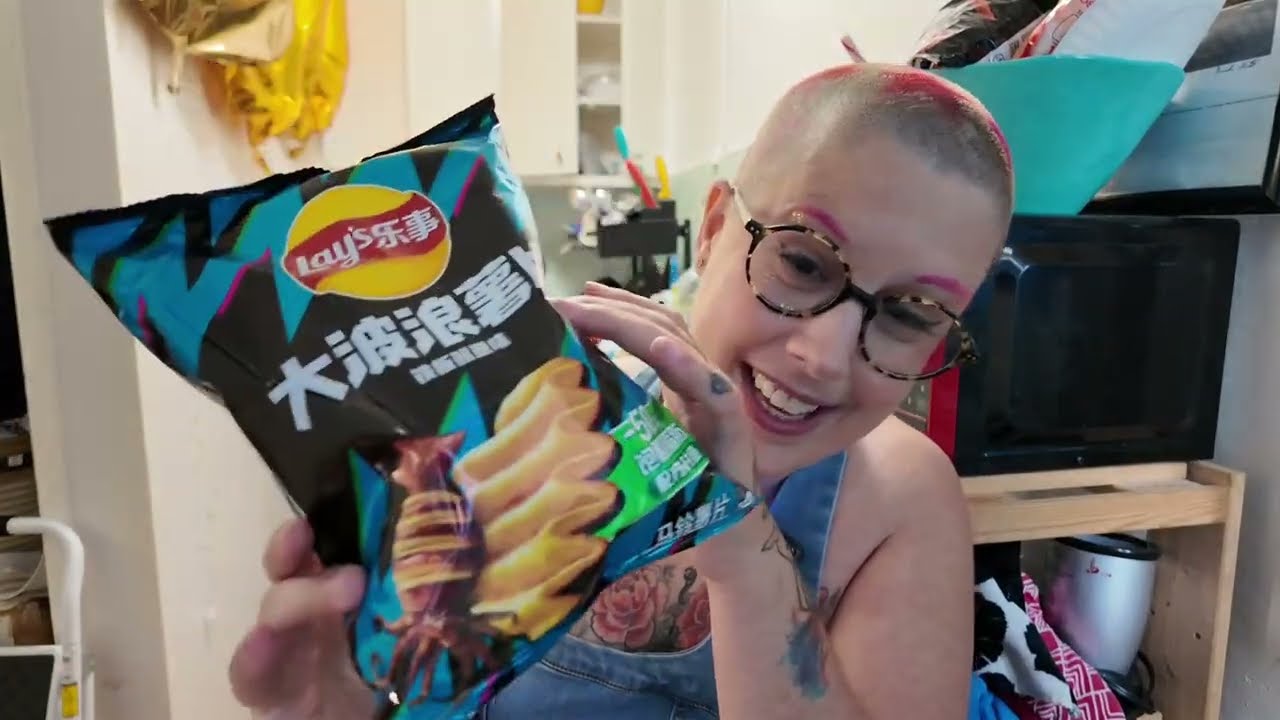 Thrift haul and Exotic snacks haul!