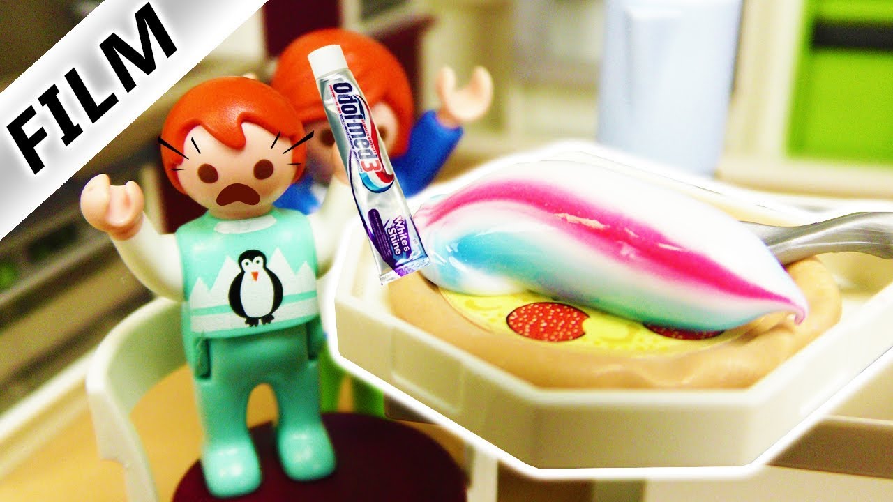 Playmobil Film Deutsch - EMMA ISST ZAHNPASTA AUF PIZZA! JULIANS GENIE-STREICH! Familie Vogel
