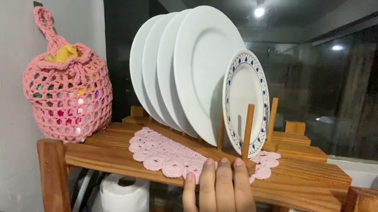 Morando Sozinha em uma kitnet de apenas 26 metros quadrados! Tour completo pela minha casinha 