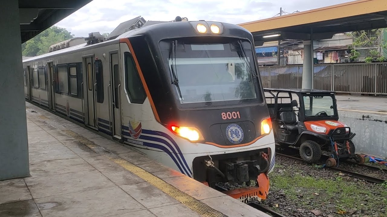 PNR INKA DMU 8001 as IPC 500 leaving San Pablo Station (12/26/2024)