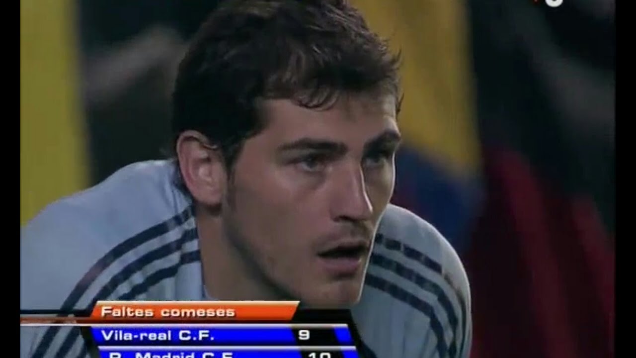 Iker Casillas vs Villarreal (Away) 2008-09