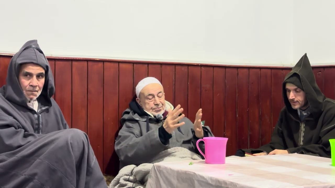 الحكم العطائية: من عبده لشيء يرجوه منه، أو ليدفع بطاعته ورود العقوبة عنه، فما قام بحقّ أوصافه