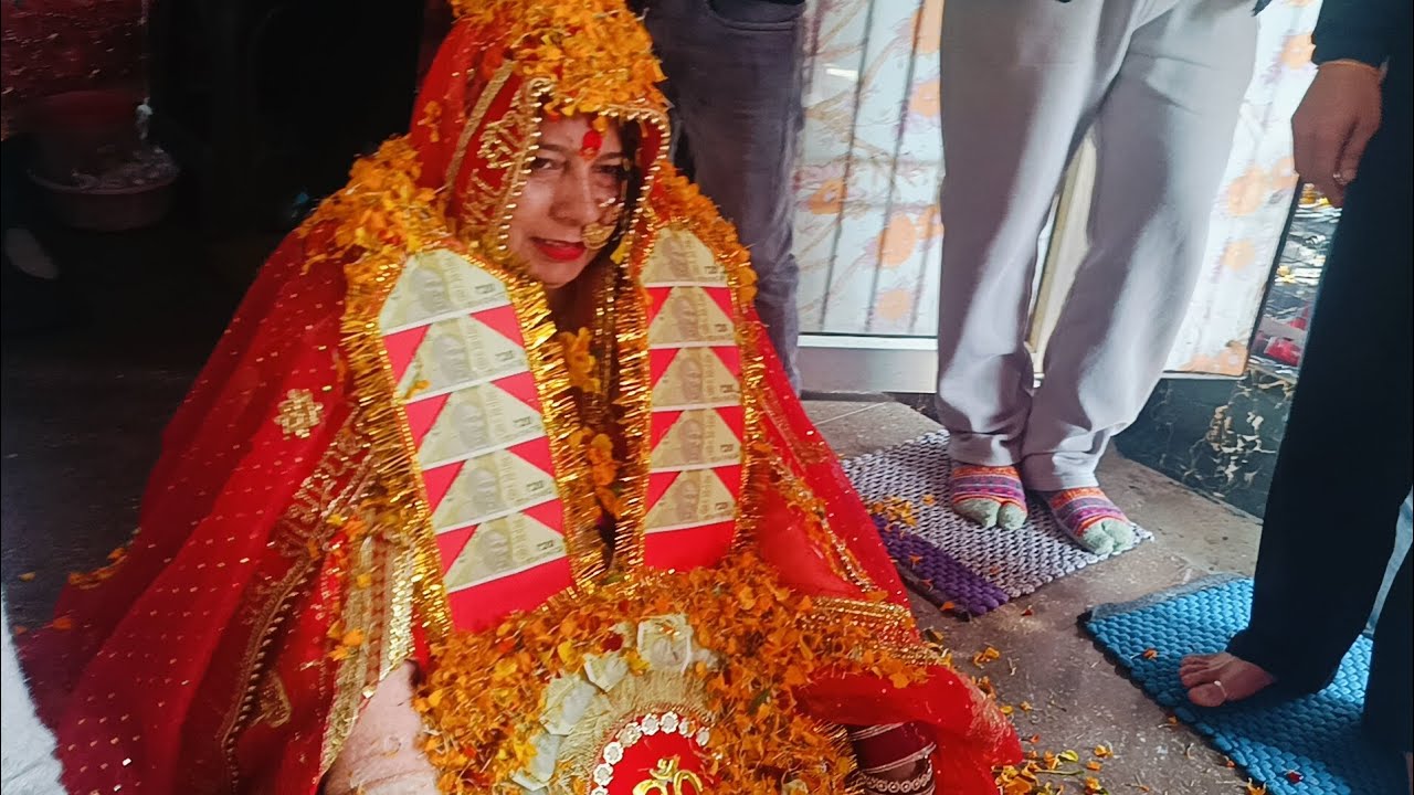 चुनिया ले आ ओ भक्तों मेरी मैया ने ओना।।बहुत प्यारा भजन जरूर सुने।।#sherawalimaiya #bhajankirtan#yt