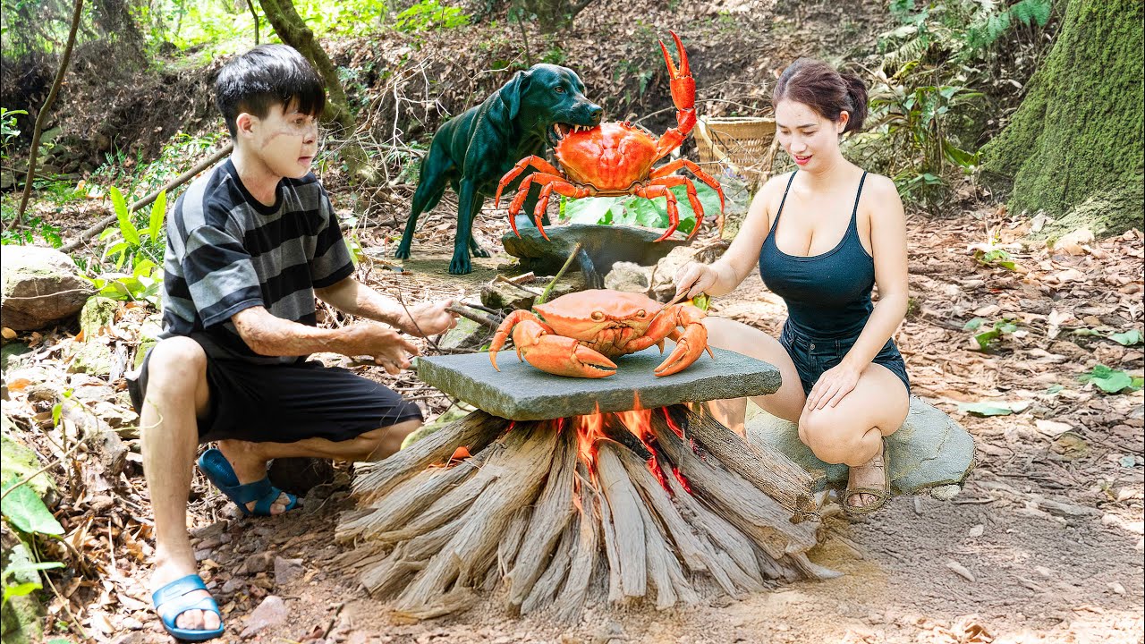Survival in the jungle: Grilling crab on a large rock... Will it cook?