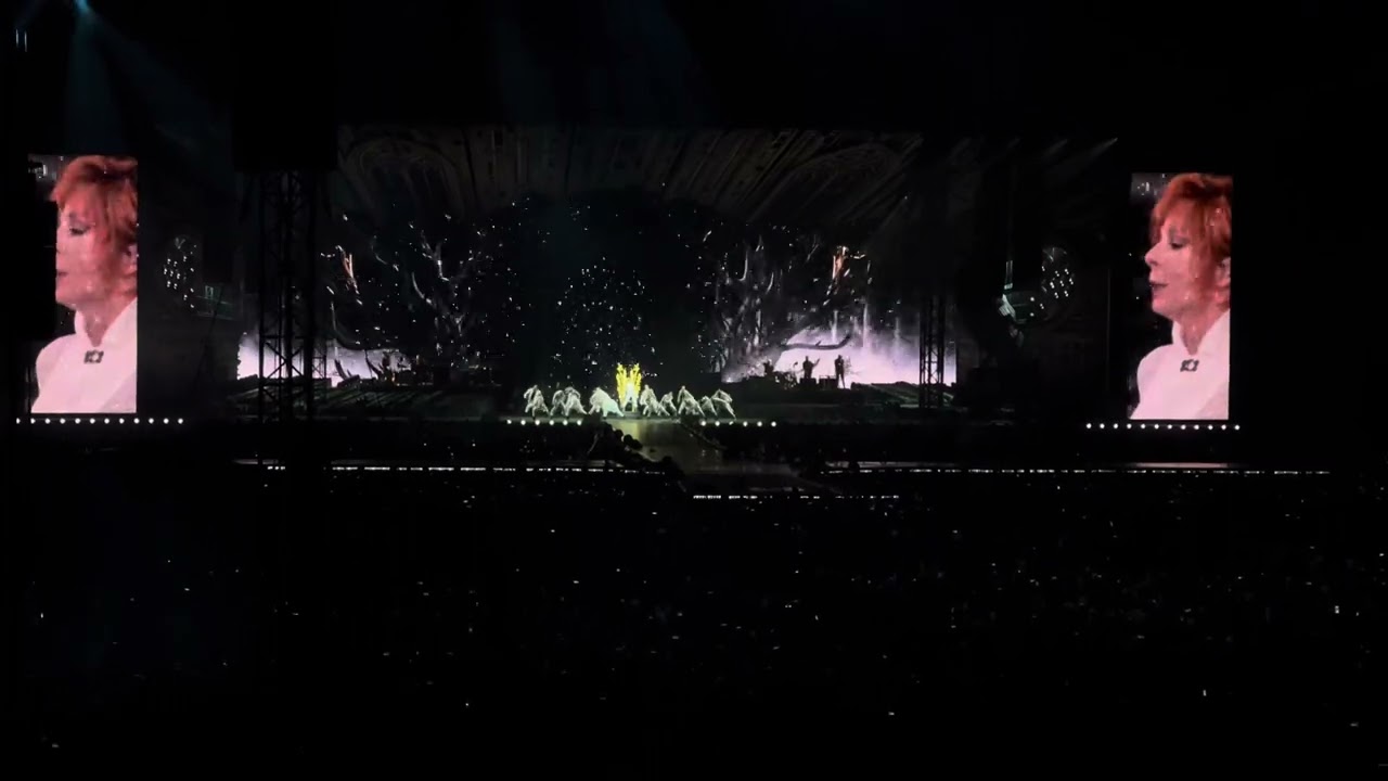 Mylène Farmer -  Oui mais... non (live) Nevermore Tour Paris 1 Oct 2024