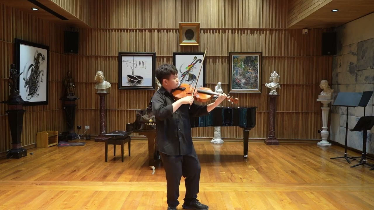 Cello Suite no.1 in G major (Transcription for Viola) by J.C.Bach : Nattapat Pitaklertkun