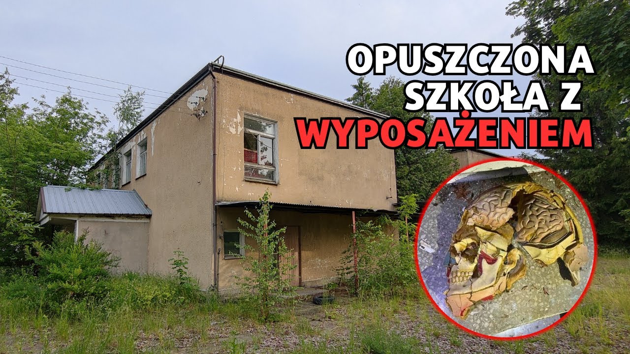 Opuszczona wiejska szkoła z wyposażeniem - URBEX