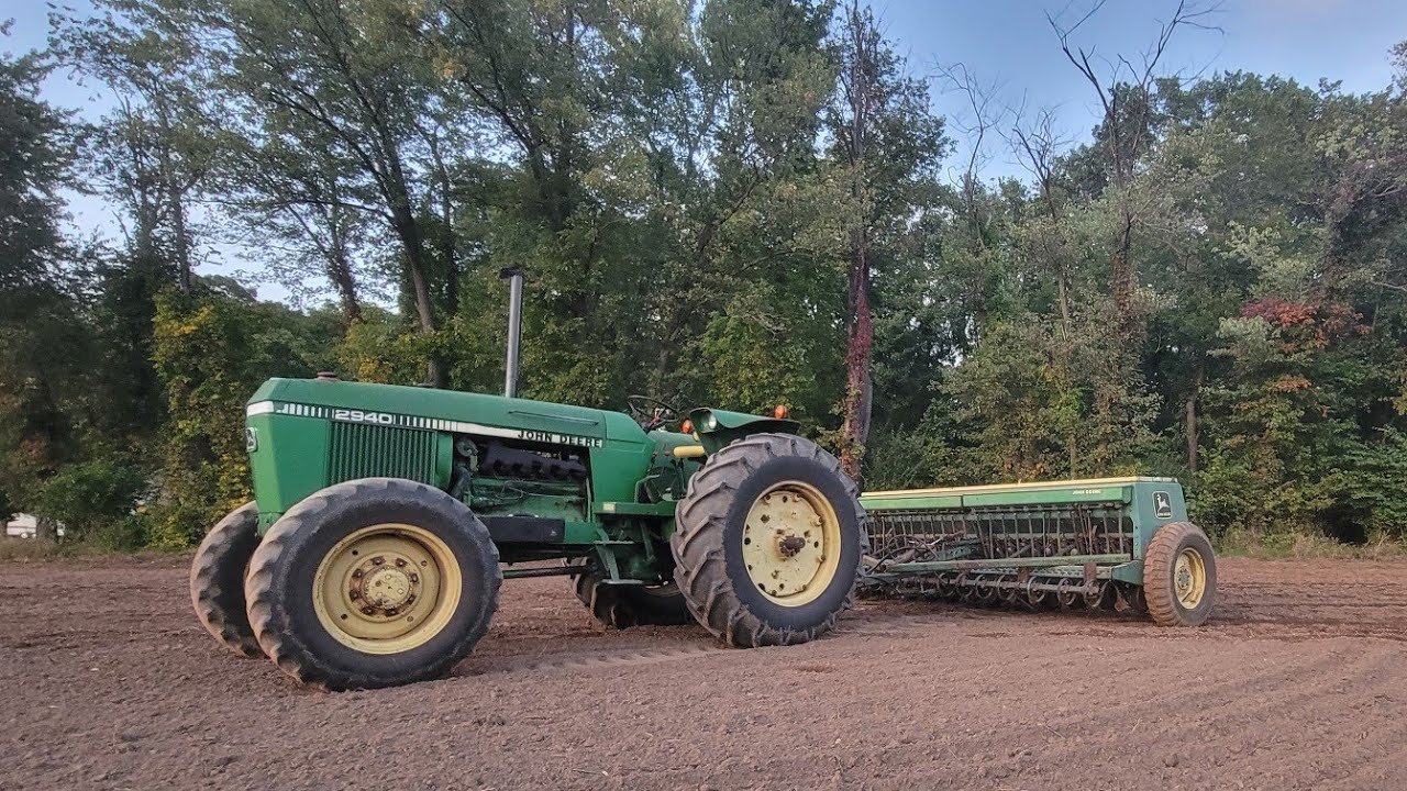 Planting Hay With The 8300 John Deere Drill And The 2940 