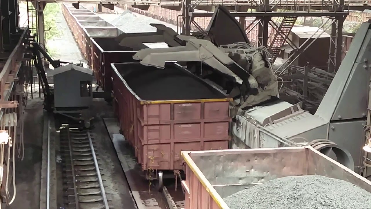 Wagon tippler operation at Jindal Steel, Tornagallu, Karnataka.