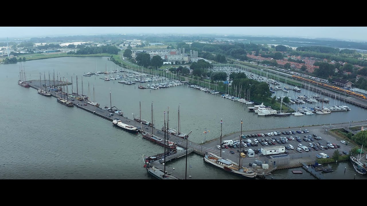 Krabbershaven in Enkhuizen (bruine vloot)