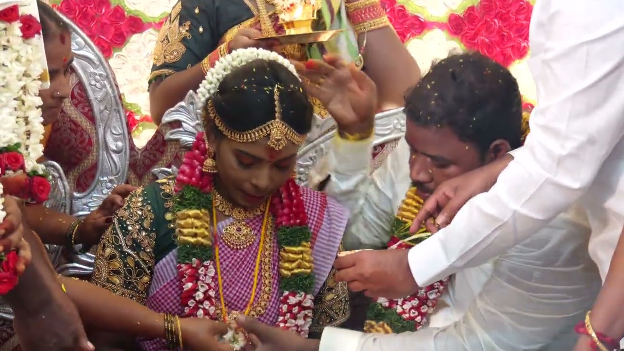 தமிழக வாழ்வுரிமைக் கட்சியின் நிறுவனத் தலைவர் வேல்முருகன்..