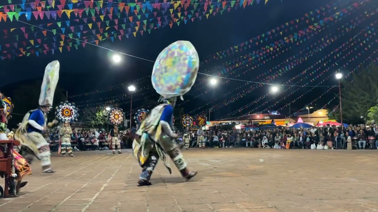 Reír primero para llorar después (teotiles)… danza de la pluma de Teotitlán Del valle