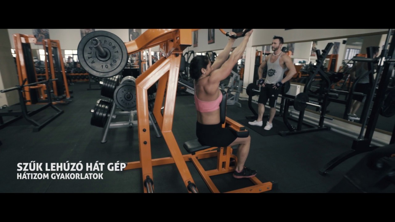 Váll- és hátizom-erősítő gépek bemutatása a Gym City-ben