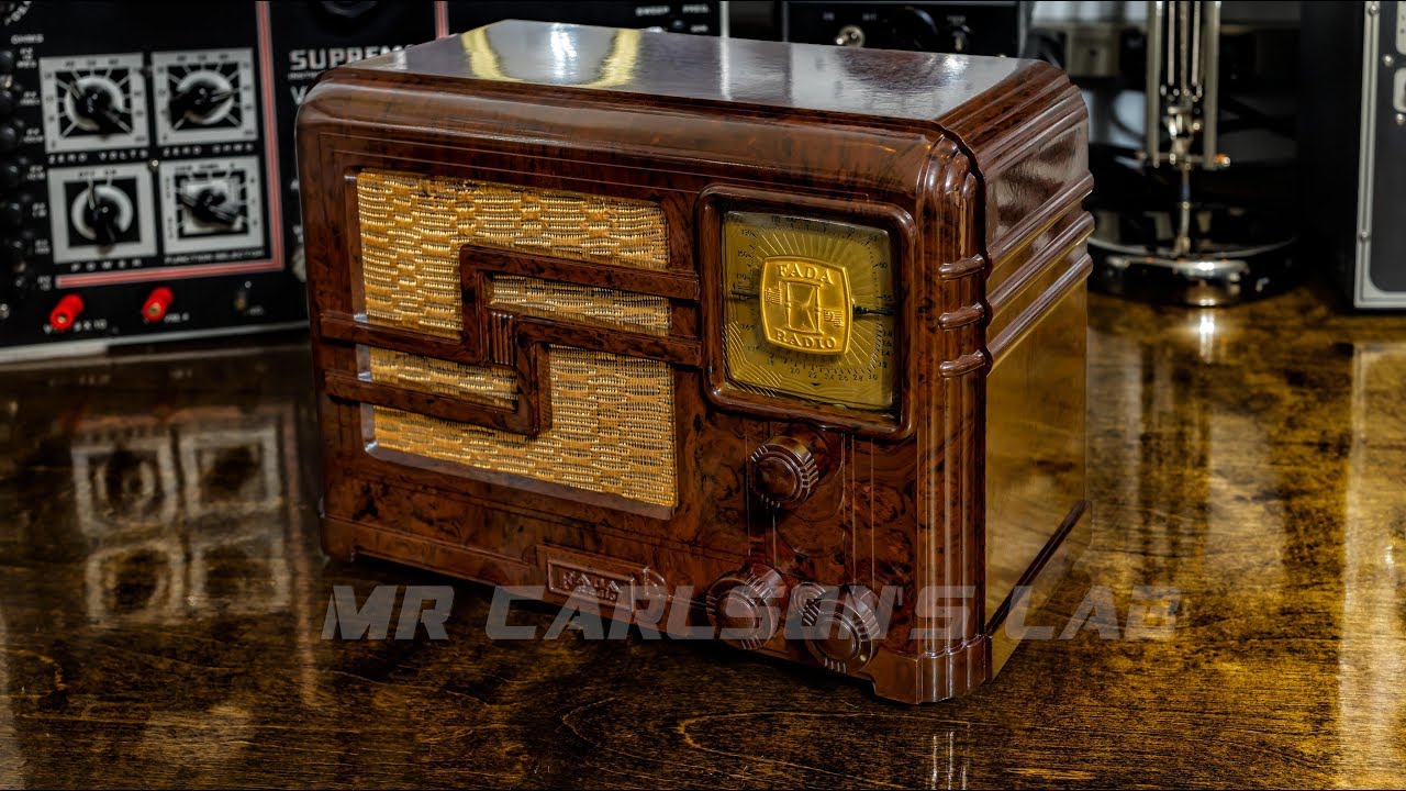 FADA Radio Receiver From 1937 Electronic Restoration! [Repair]