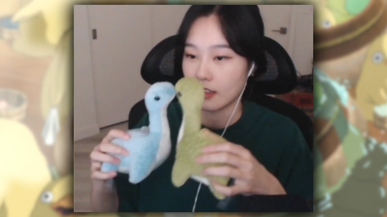 39daph shows off the nussy and becomes a furry | clips