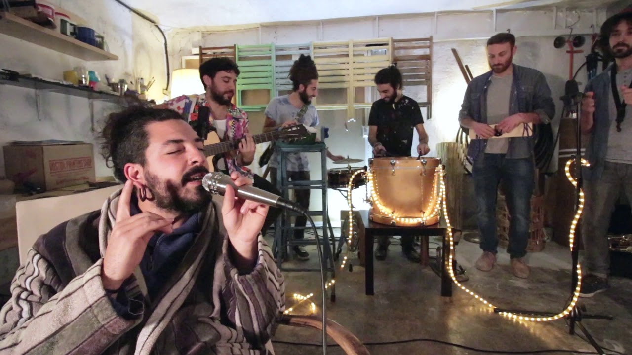Jamones con Tacones y El Niño de la Hipoteca. Música Soterrada 1x02. “Aquí tirado”