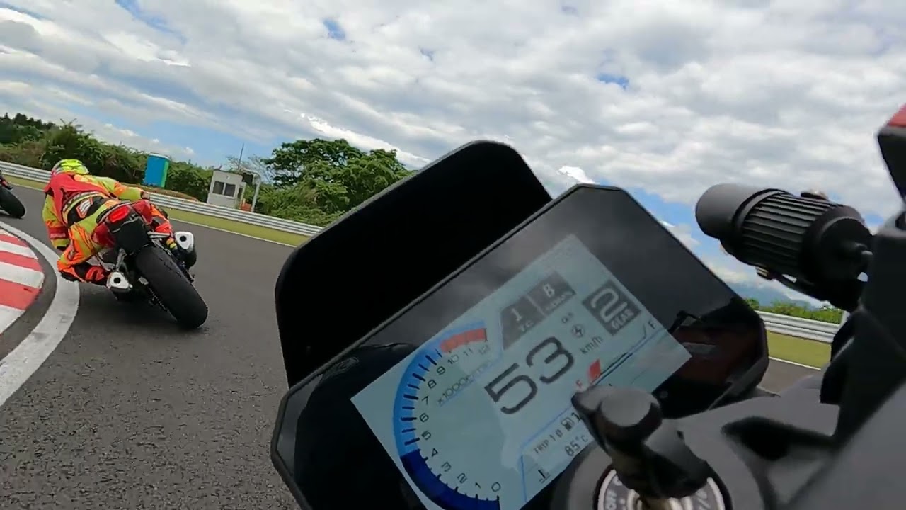 2024年5月21日　SPA直入　サーキットランフェスタ　Aクラス　1本目