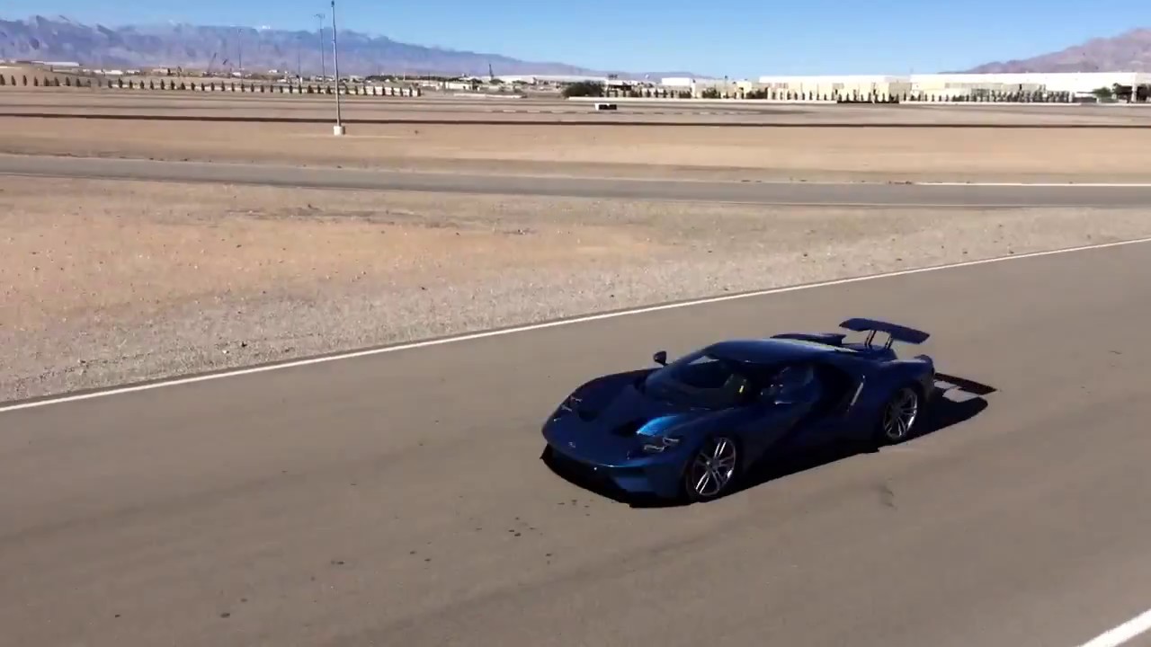 2017 Ford GT Wide Open Throttle!