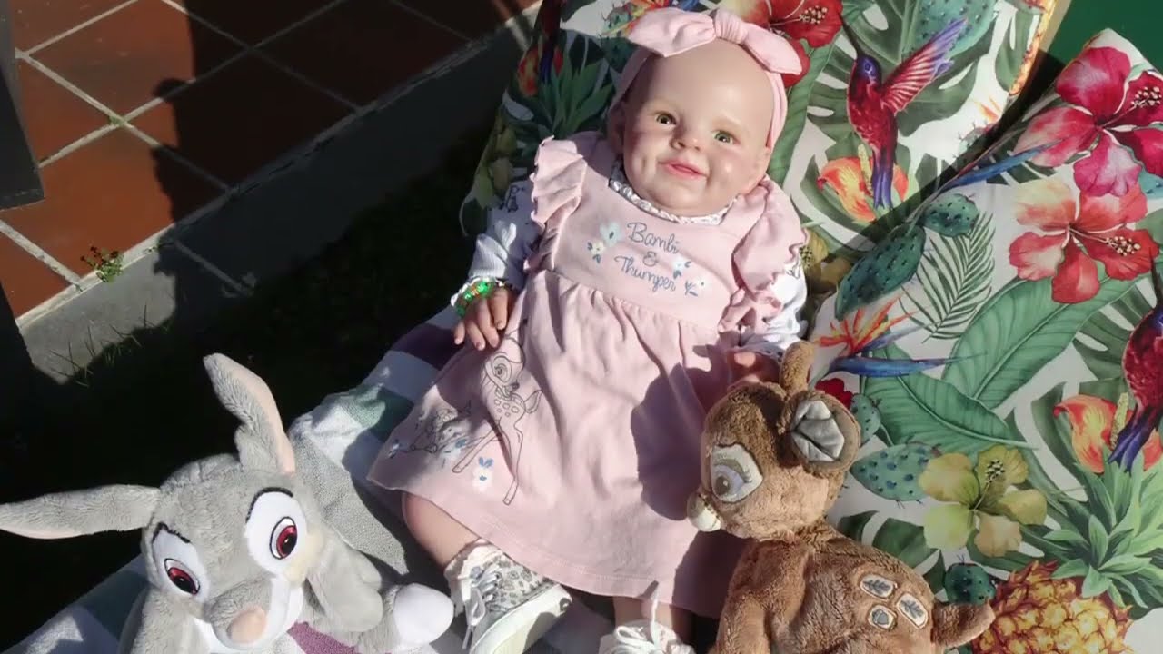 Changing reborn baby Amber for #bestfriendsclub @RebornHuggles