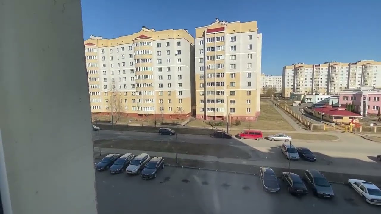 Трехкомнатная квартира с ремонтом в микрорайоне Боровки, город Барановичи