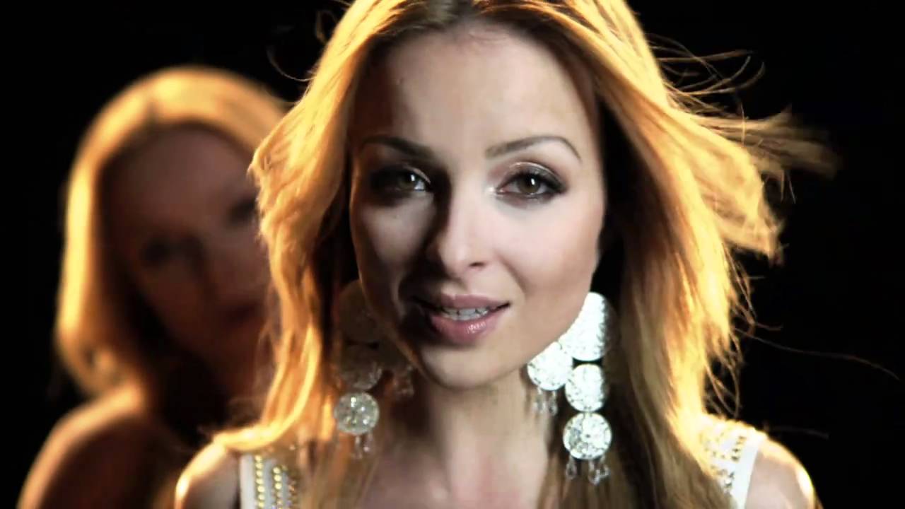 EUROVISION 2011 (SLOVAKIA) TWiiNS - I'm Still Alive  (official music video)