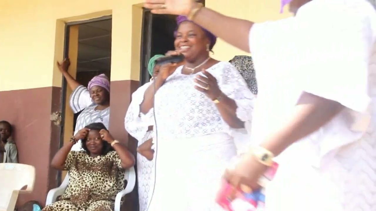 MOGAJI ADEREMI OLUNIYI ADEOGUN steps out of Oyo State Civil Service in ground style
