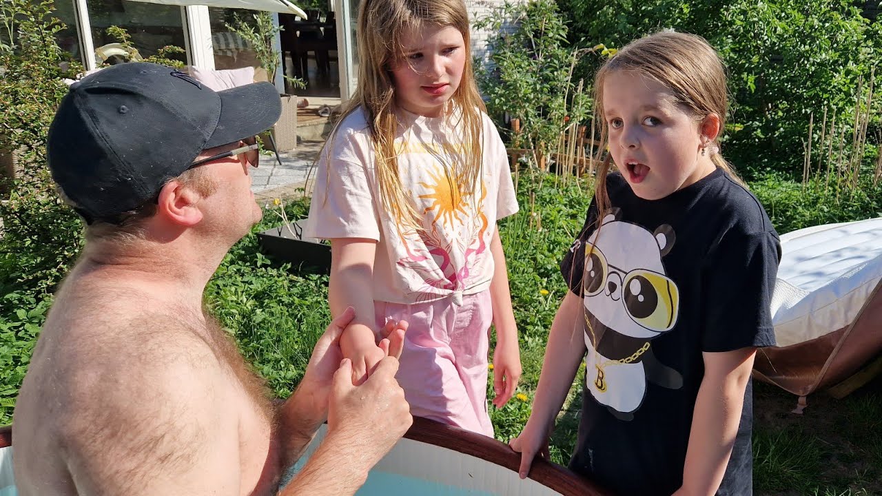 VANDKAMP💦☀️HAR FIA BRÆKKET HÅNDEN PÅ TRAMPOLINEN❓️