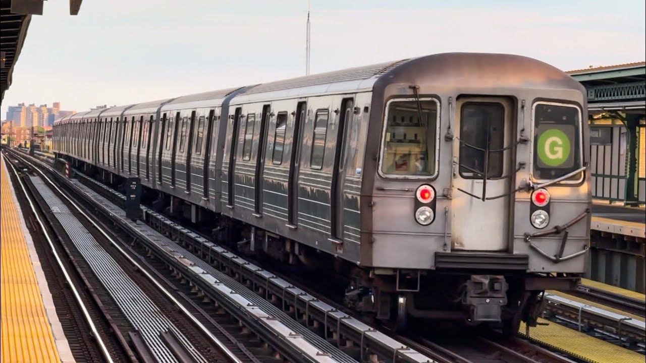 R68/R160 D and F Trains at Avenue N (R211A Transfer)