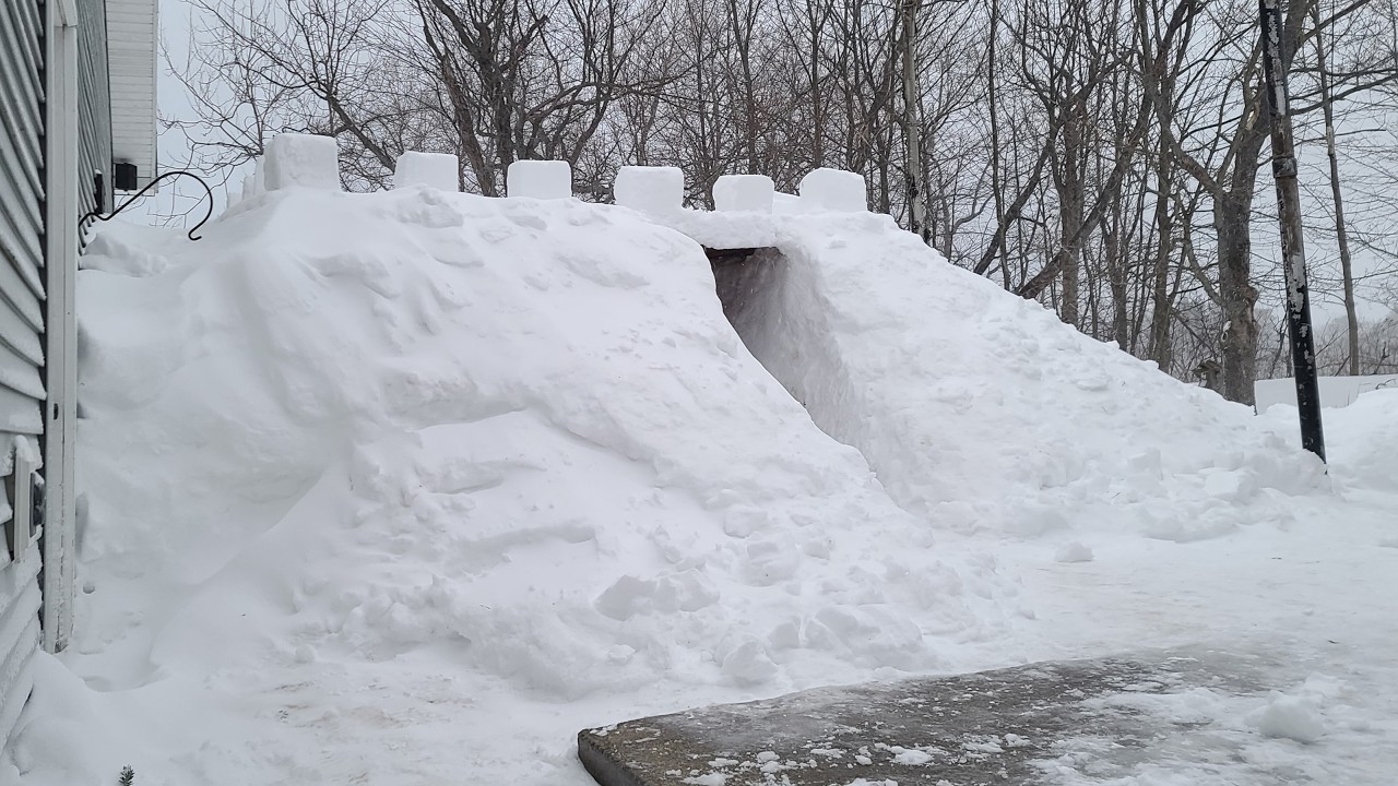 Bockhahn Brothers Snow Castle