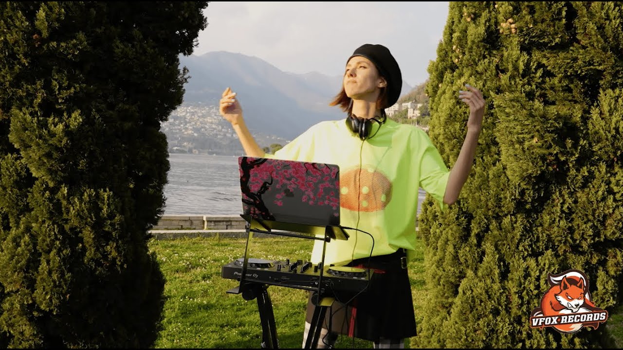 Valerie Fox @ Afro house Sunset Dj mix at Lake Como