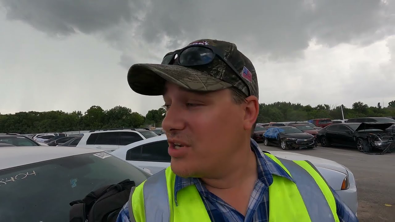 Copart Walk Around 8-3-21 + Cheap Cars, Hail, and Storms!!