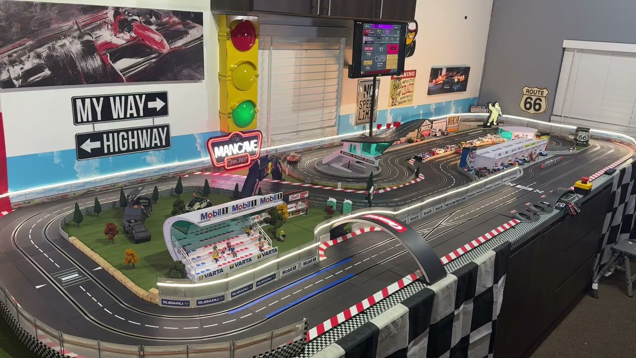 Carrera Digital 1:32 Slot Cars, Race #2 of 14, Pink Pig Vs Tsingtao, Track Layout and More 