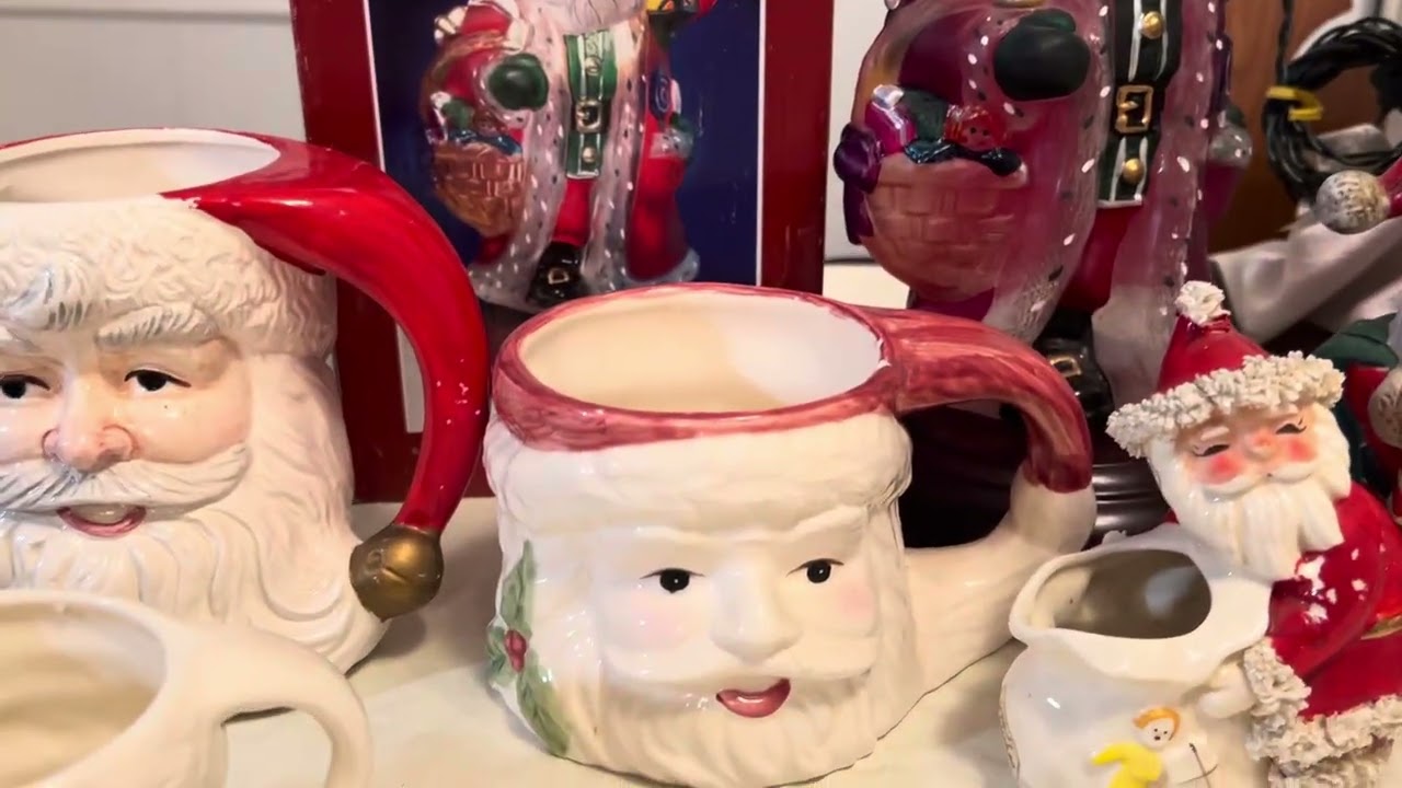 Vintage Christmas Extravaganza Video #594:   Santa Mugs, Figurines & More!!